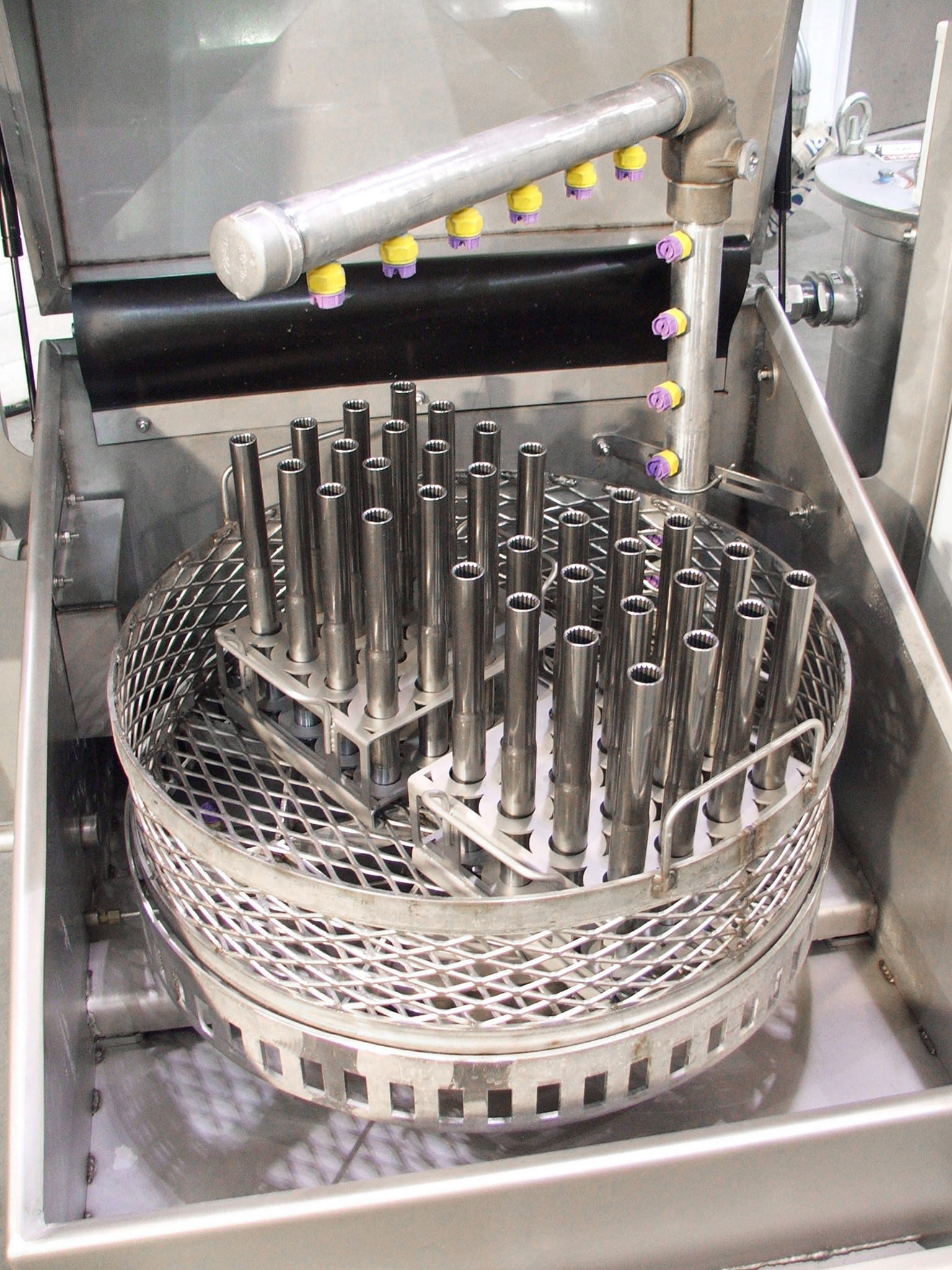 Automotive batch parts washer