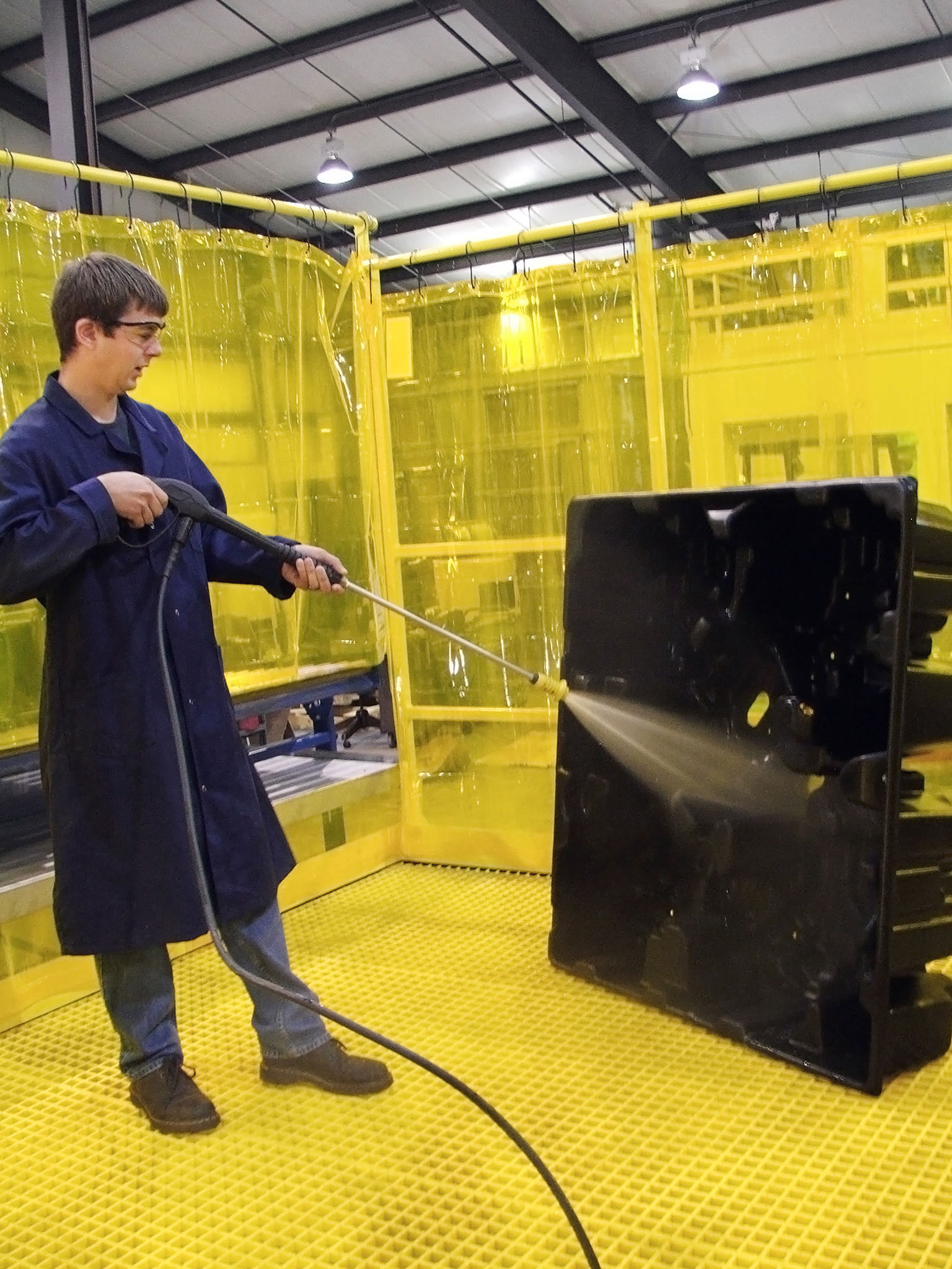 Pressure wash station