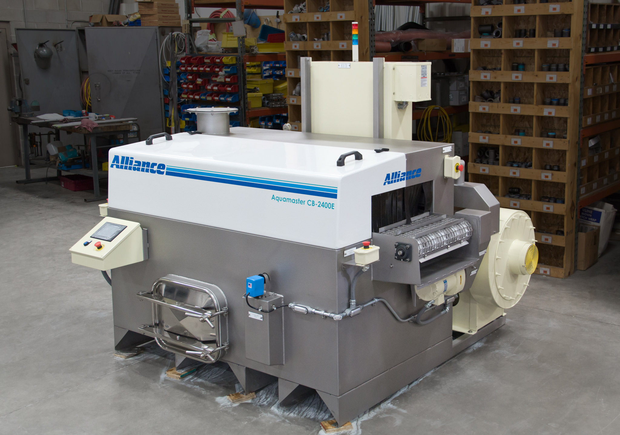 Washing shock tubes on belt washer