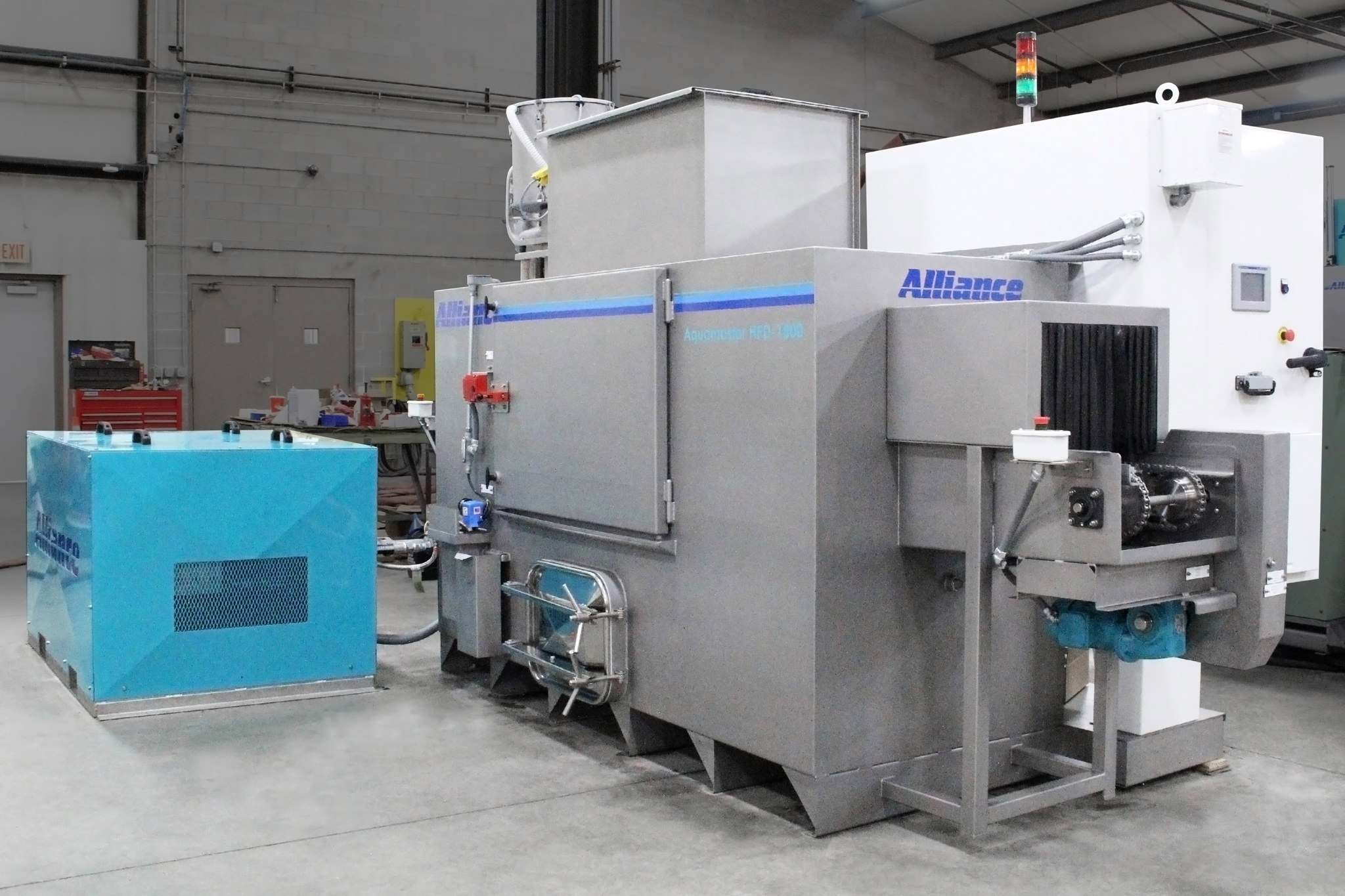 High-pressure dip system for oil pump housings