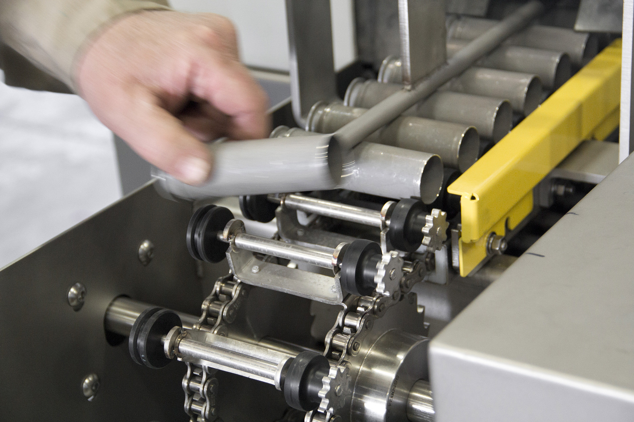 Targeted spray wash and dry for automotive parts