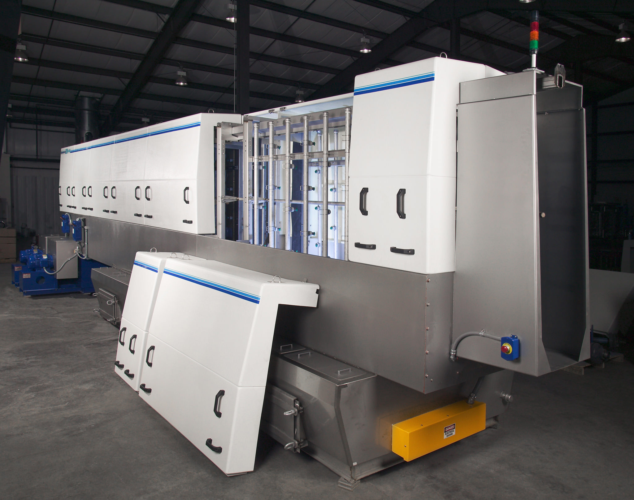 Full Access Canopy on Monorail Washer