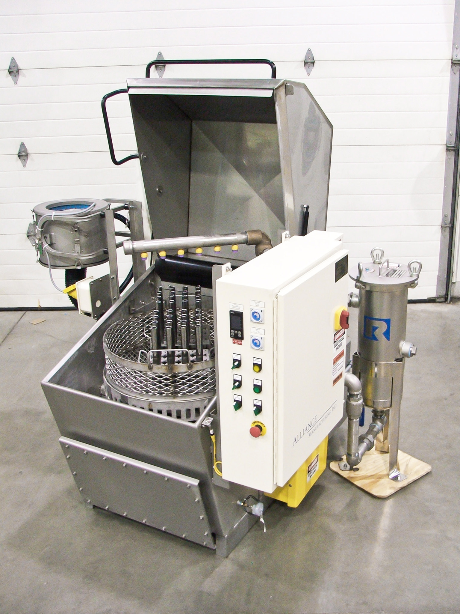 Batch washer for swaging tubes