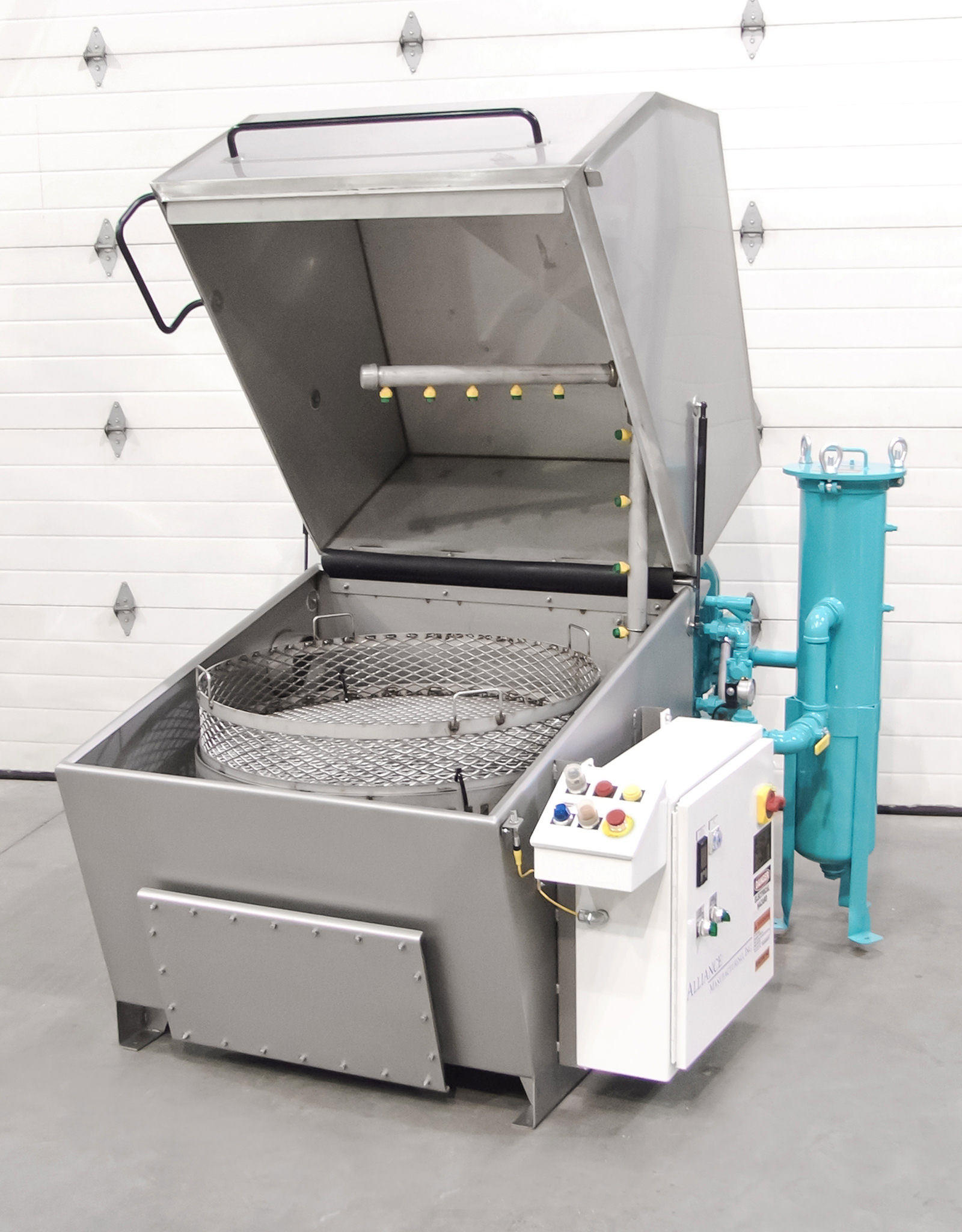 Batch washer for electric motor remanufacturing