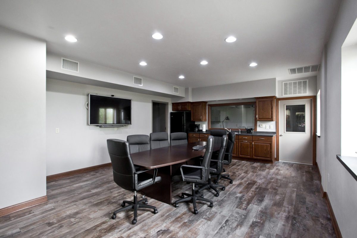 New Customer Lounge & Conference Room - Alliance Manufacturing