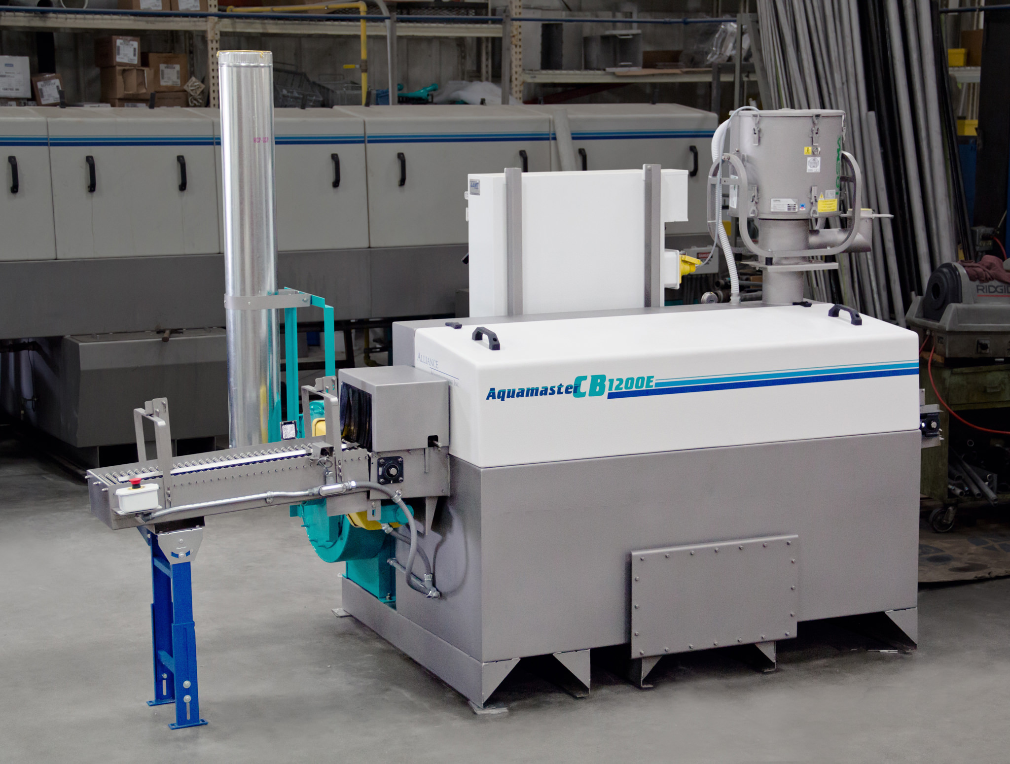 680_0004-Edit-Screened-2048 cleaning automotive components