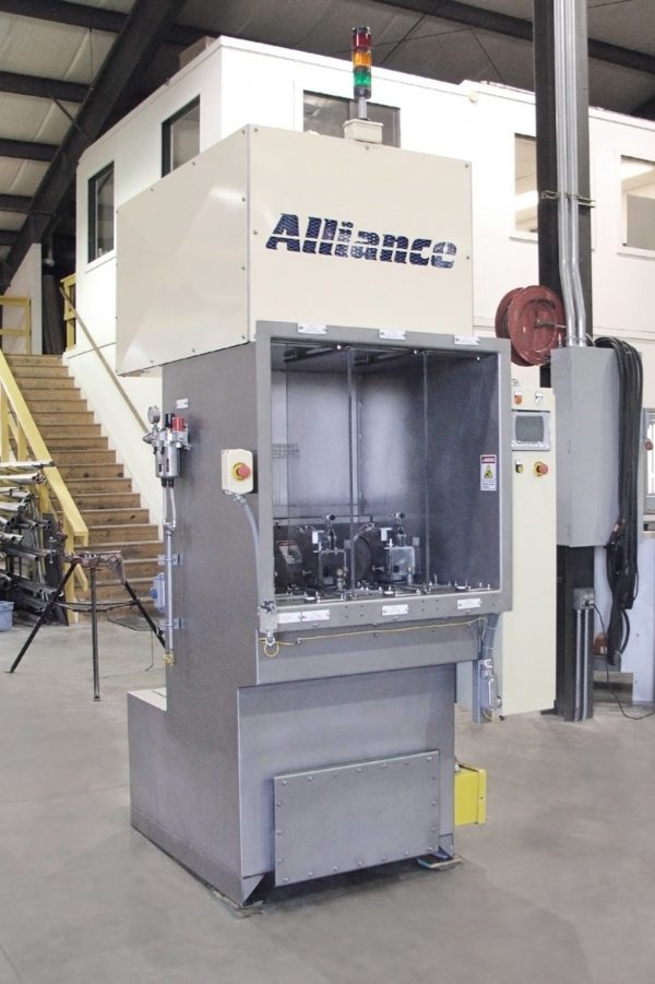 586_012-Edit High-pressure parts washer
