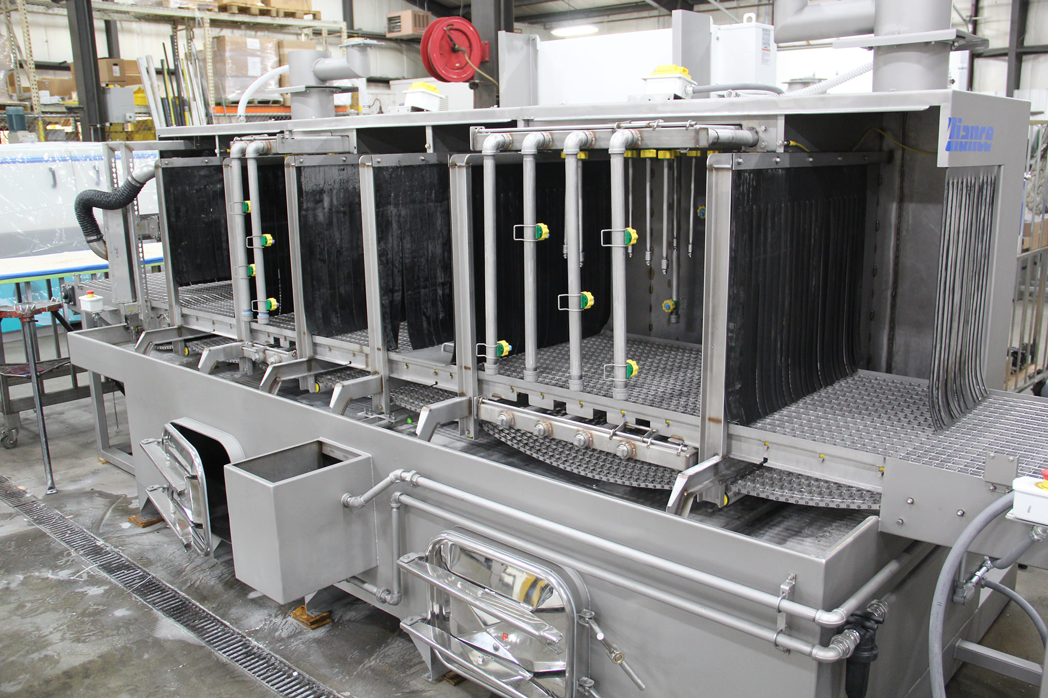 conveyor belt washer with wash, rinse, and ambient blow-off zones